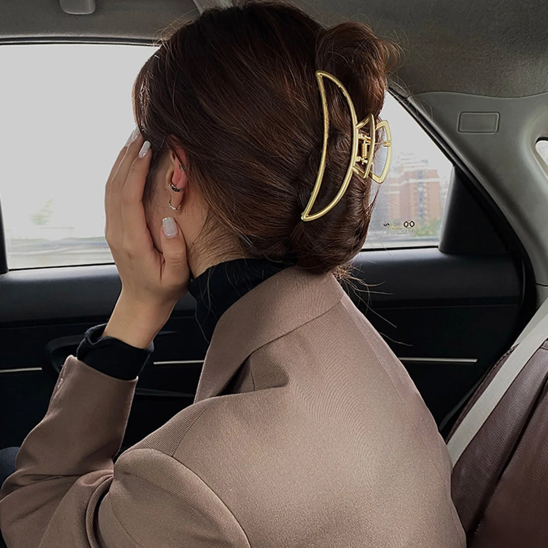 Women Geometric Hair Claw Girls Clamps Metal Hair Crab Cross Hair Clips Elegant Twist  Headband Hairpin Fashion Hair Accessories