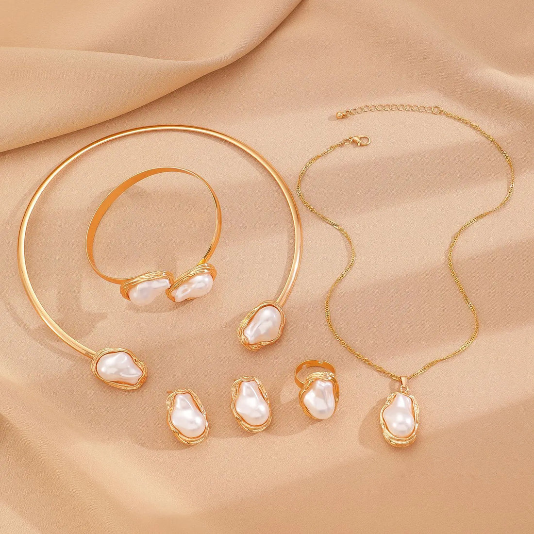 Elegant Baroque Imitation Pearl Choker Necklace Bangles Ring Earrings Set Women Chunky Circle Open Torques Collar Jewelry Set