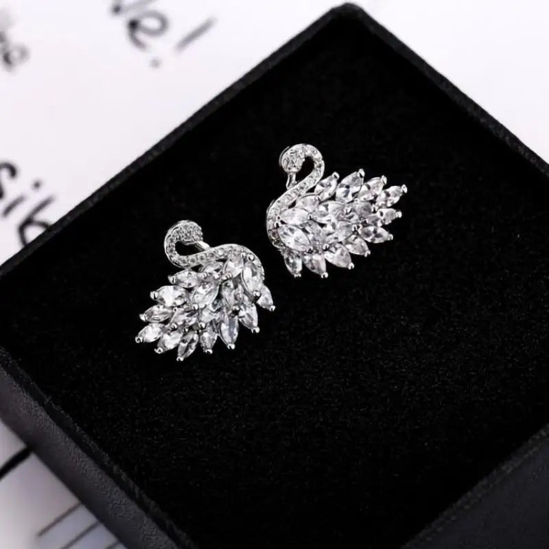 Elegant Rhinestone Black Swan Earrings For Women Korean Fashion Zircon Swan Bird Animal Earrings Lady Party Jewelry Girls Gifts