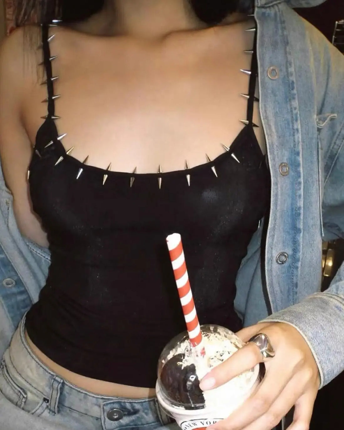 European and American Personality Rivet Element Popular Slim Fit Vest Hip Hop Rock Girls Solid Gothic Tanks Splice Clothing