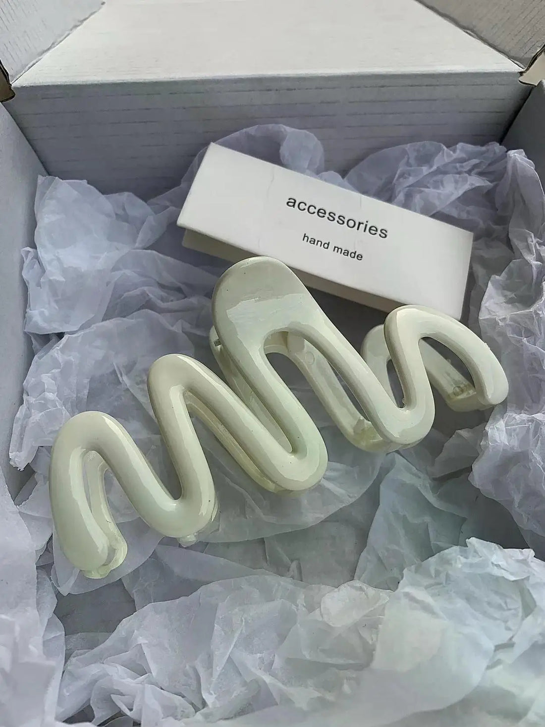 2023 Colorful Jelly Wave Hair Claw Hairpin Women Girls Fashion Design Korean Sweet Simple Irregular Hair Clip Headwear Wholesale
