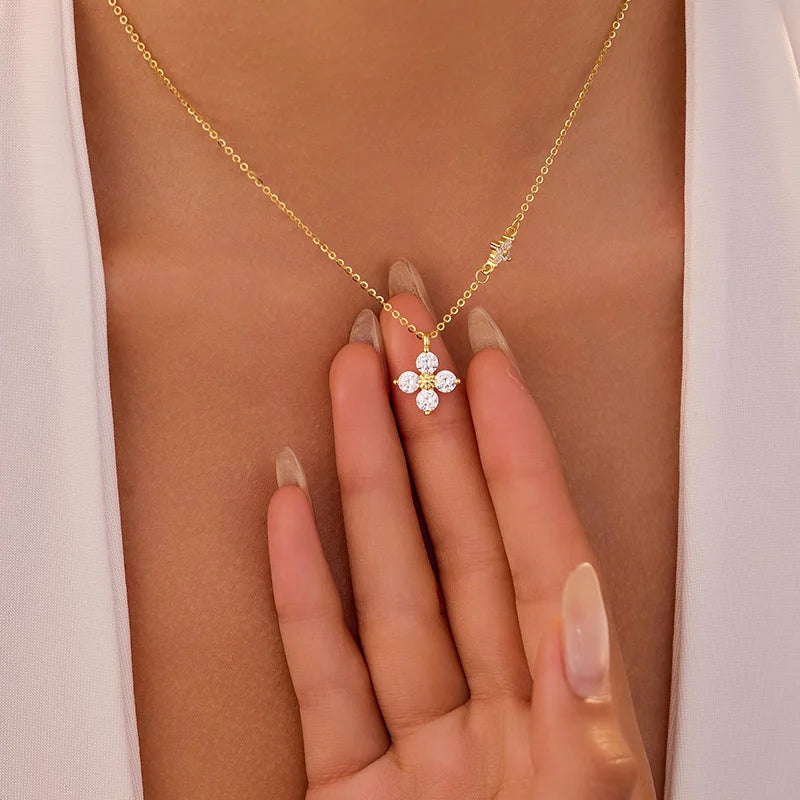 925 Sterling Silver Dainty Lucky CZ Leaf Necklace for Women 14k Gold Plated Flowers Elegant Pendant Necklace Wedding Jewelry