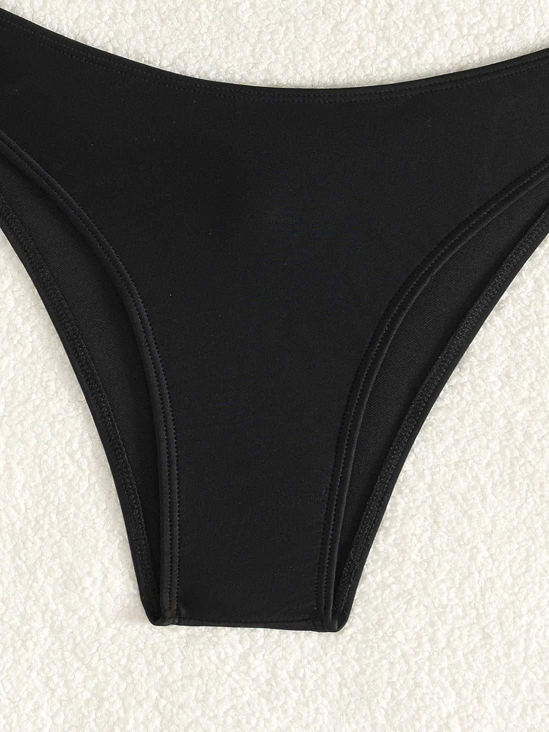 Sexy Cut-Out Bikini Set - Trendy Swimwear for Beach Goddesses Stunning Strapless Bikini Top Two-Piece Swimwear for Women