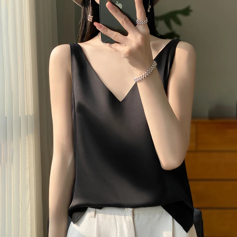 2024 New Silk Satin Women's Tank Top Basic V-neck Multi Color White Black Women's Sleeveless Top Summer Sexy Bottom