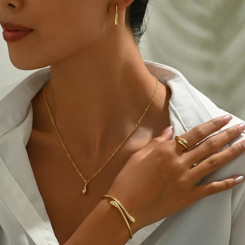 Charm 925 Sterling Silver Water Droplet Jewelry Set For Women Elegant Four-piece Earrings Ring Bracelet Set Personalized Jewelry